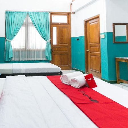 Hotel Reddoorz Syariah Near Alun Alun Magelang Bayeman Exteriér fotografie