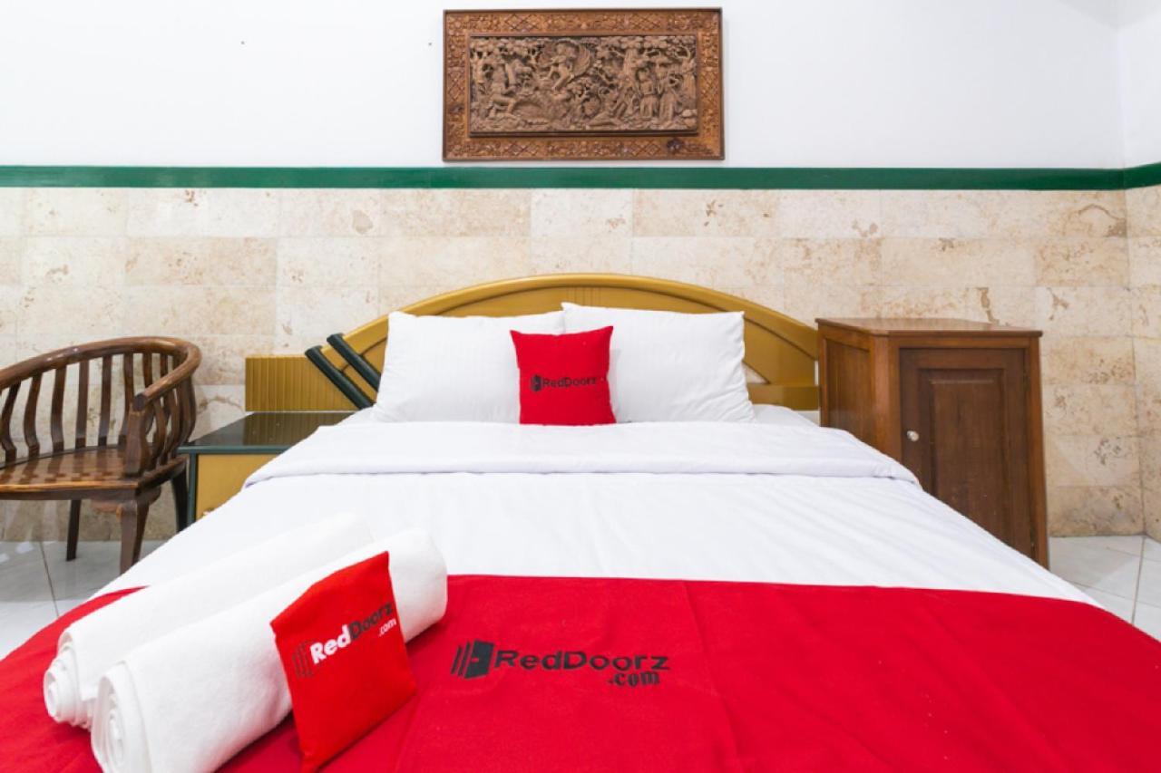 Hotel Reddoorz Syariah Near Alun Alun Magelang Bayeman Exteriér fotografie