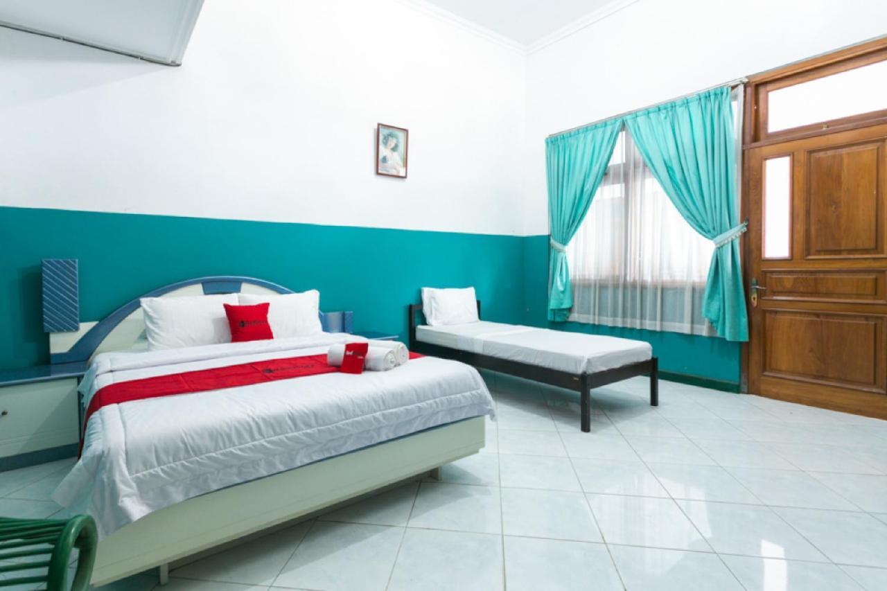Hotel Reddoorz Syariah Near Alun Alun Magelang Bayeman Exteriér fotografie