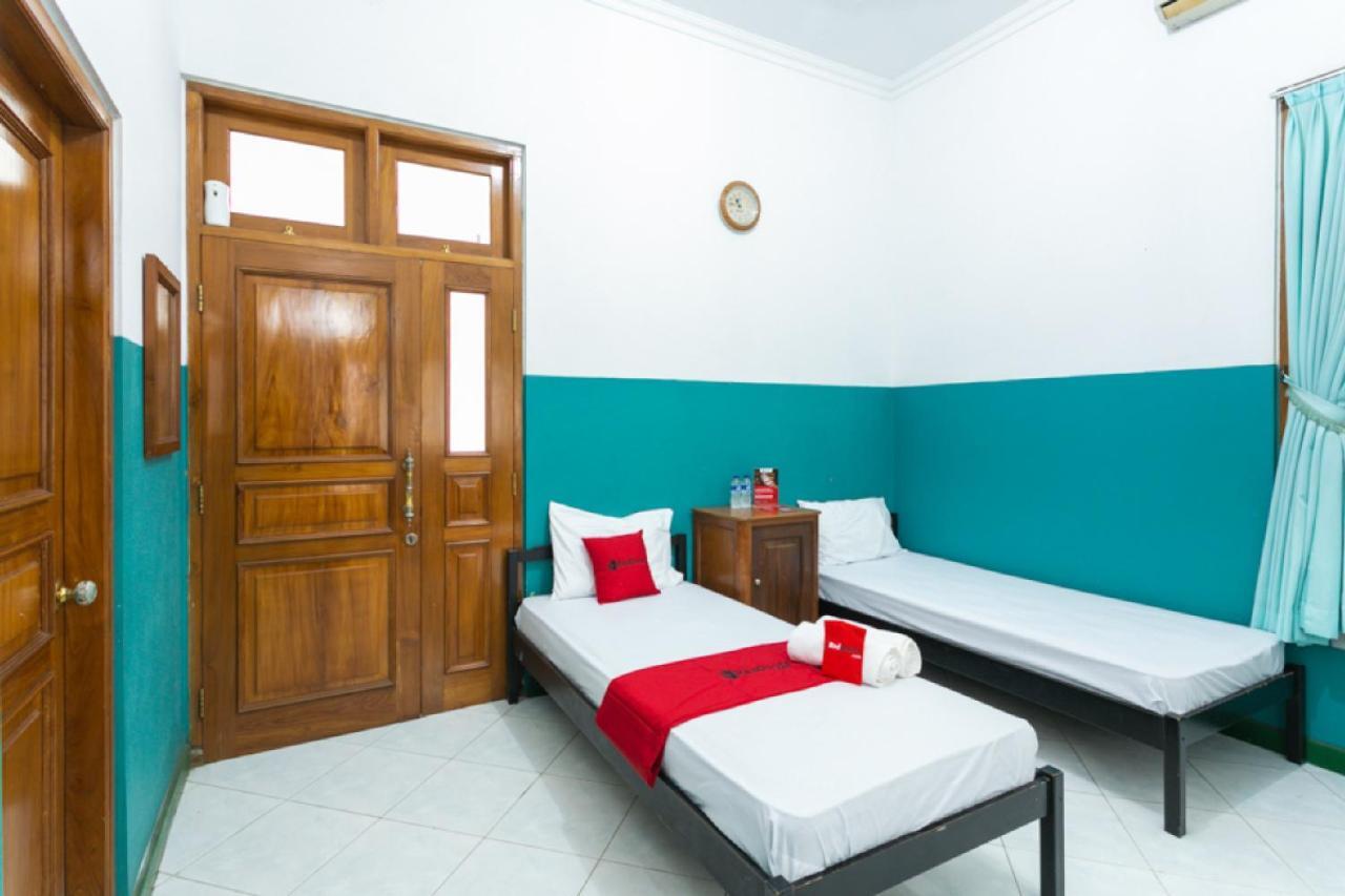 Hotel Reddoorz Syariah Near Alun Alun Magelang Bayeman Exteriér fotografie