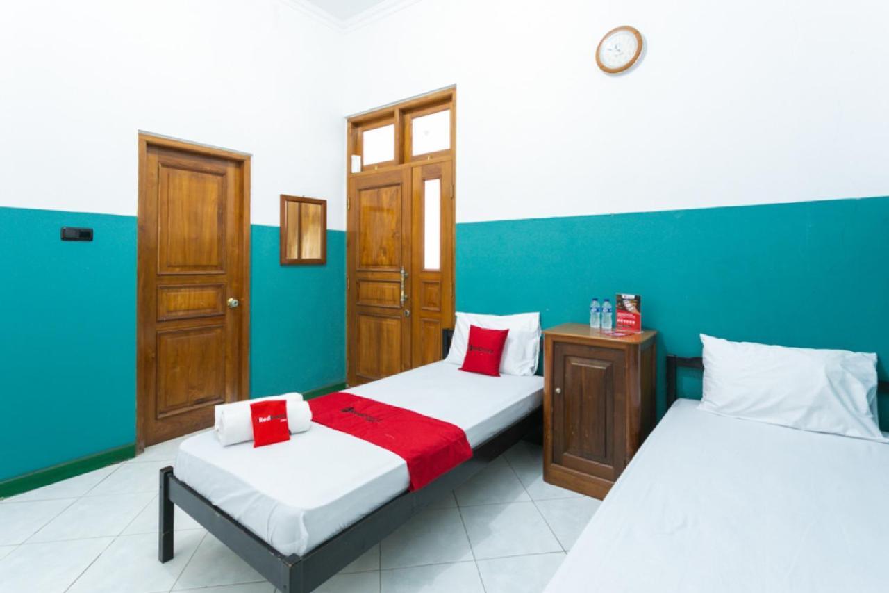 Hotel Reddoorz Syariah Near Alun Alun Magelang Bayeman Exteriér fotografie