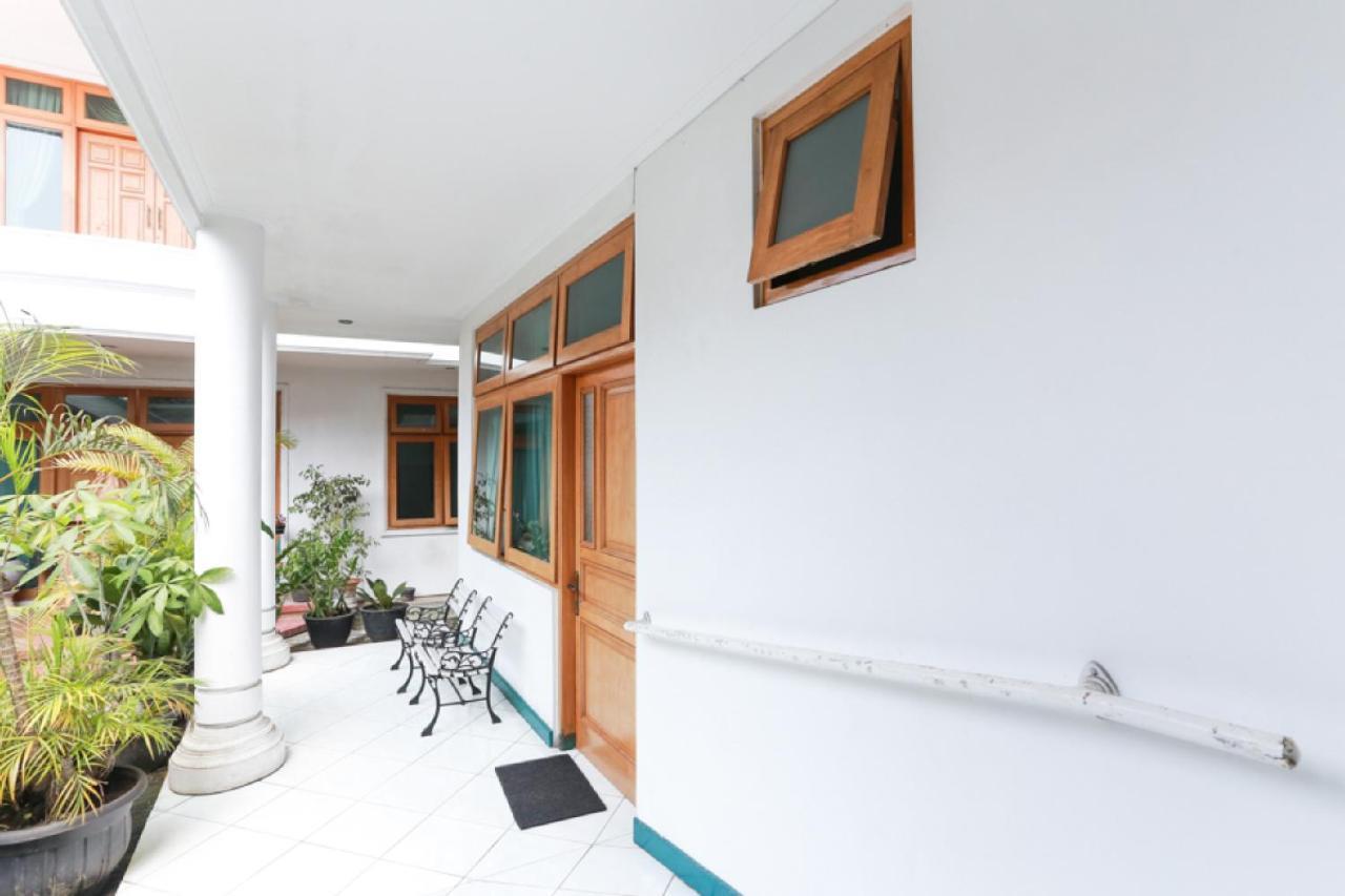 Hotel Reddoorz Syariah Near Alun Alun Magelang Bayeman Exteriér fotografie